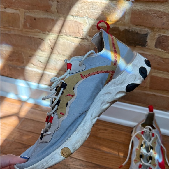 Nike Red and Cream Athletic Shoes - Picture 3 of 6